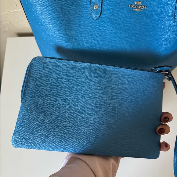 Coach reversible celestial blue and stars tote bag and wallet - Picture 4 of 10